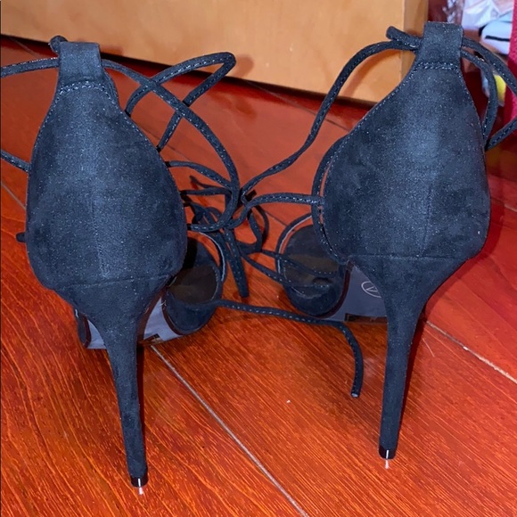 Black heeled sandals - Picture 4 of 6